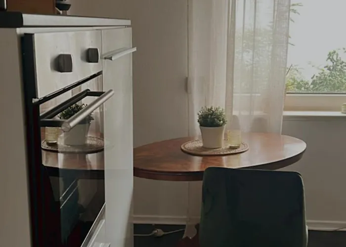 Privatunterkunft Gästezimmer In Der Innenstadt *